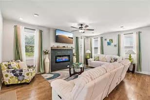 2456 Hidden Creek Rd, Kennesaw, GA 30152 - Photo 4
