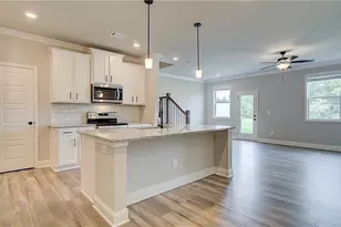 4637 Cypress Landing Wy, Gainesville, GA 30504 - Photo 4