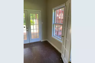 6170 Devonshire Drive #(BASEMENT APT), Flowery Branch, GA 30542 - Photo 2