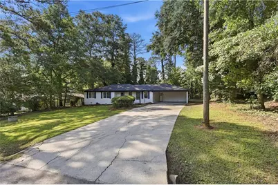 169 Robinhood Drive, Newnan, GA 30263 - Photo 4