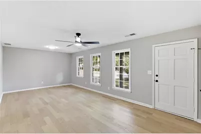 169 Robinhood Drive, Newnan, GA 30263 - Photo 10