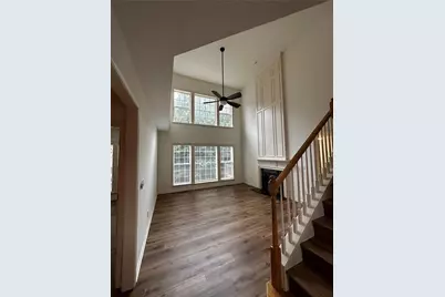 711 Hexham Court, Suwanee, GA 30024 - Photo 4