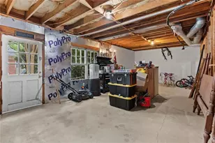 877 Guinevere Way SW, Lilburn, GA 30047 - Photo 36