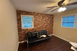 10376 Fitzgerald Rd, Jonesboro, GA 30238 - Photo 12