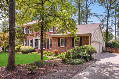 1475 Luke Lane, Lawrenceville, GA 30043 - Photo 2