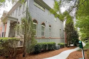 1602 Chatterton Ct NE, Atlanta, GA 30329 - Photo 2