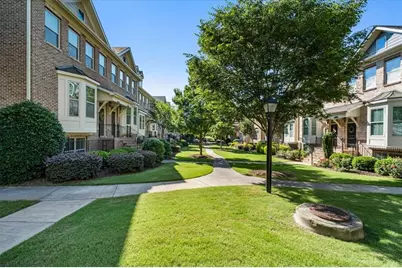 7990 Willoughby Court, Alpharetta, GA 30005 - Photo 2