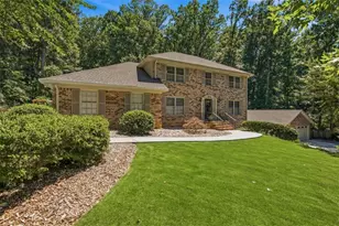 330 Waverly Hall Dr, Roswell, GA 30075 - Photo 1