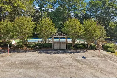 585 James Street SW, Lilburn, GA 30047 - Photo 26