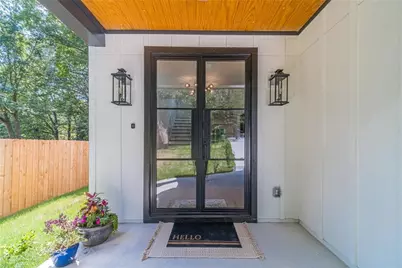 274 White Street, Hoschton, GA 30548 - Photo 4