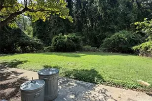 4455 Hillpine Rd, Forest Park, GA 30297 - Photo 18