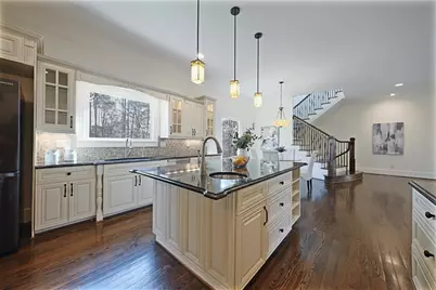 7611 Regency Circle, Atlanta, GA 30350 - Photo 8