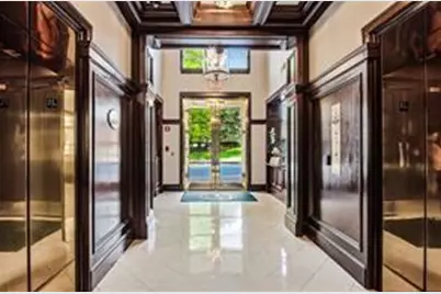 77 Peachtree Place NE #201, Atlanta, GA 30309 - Photo 2