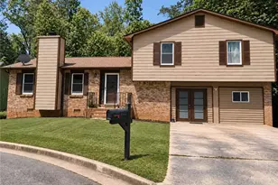 4431 Autumn Hill Dr, Stone Mountain, GA 30083 - Photo 1