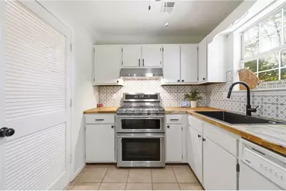 1556 Cedar Bluff Trail, Marietta, GA 30062 - Photo 2