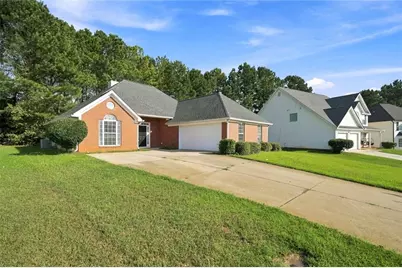 1335 Saint Isabella Court, Locust Grove, GA 30248 - Photo 2