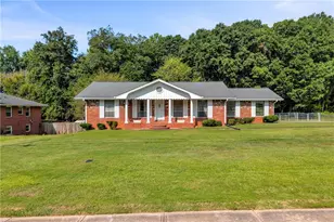 6125 Phillips Dr, Morrow, GA 30260 - Photo 1