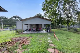 959 Hillcrest Dr, McCaysville, GA 30555 - Photo 8