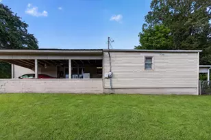 959 Hillcrest Dr, McCaysville, GA 30555 - Photo 4