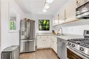 605 Dunbar Dr, Atlanta, GA 30338 - Photo 10