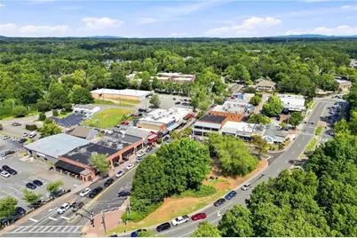 1608 Liberty Lane, Roswell, GA 30075 - Photo 32