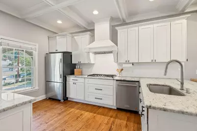 1475 Carnaby Court, Dunwoody, GA 30338 - Photo 8