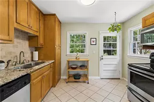 1395 Dorothy Dr, Decatur, GA 30030 - Photo 14