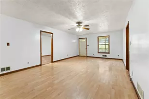 212 Farmbrook Parkway E, Stockbridge, GA 30281 - Photo 22