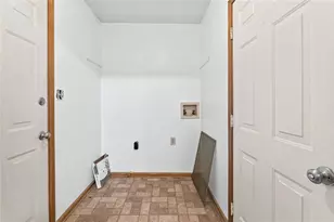 212 Farmbrook Parkway E, Stockbridge, GA 30281 - Photo 8