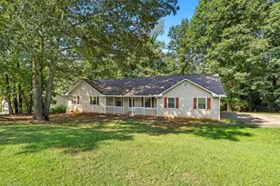 212 Farmbrook Parkway E, Stockbridge, GA 30281 - Photo 1
