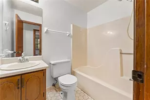 212 Farmbrook Parkway E, Stockbridge, GA 30281 - Photo 12