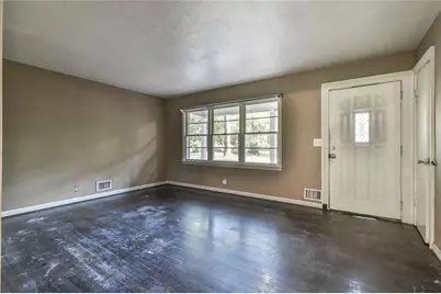 625 Long Circle NW, Lawrenceville, GA 30044 - Photo 4