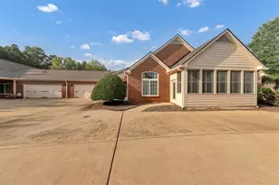 1001 Haven Cir, Douglasville, GA 30135 - Photo 4