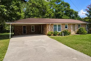 524 Sawmill Rd, Hampton, GA 30228 - Photo 1