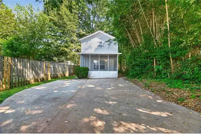 1845 Waldrep Circle SE, Marietta, GA 30060 - Photo 8