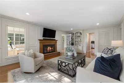 4402 Nassau Way NE, Marietta, GA 30068 - Photo 14