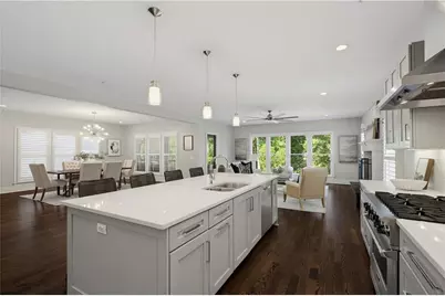 1090 Mendell Circle NE, Atlanta, GA 30319 - Photo 18