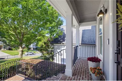 1090 Mendell Circle NE, Atlanta, GA 30319 - Photo 4