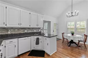 8260 Stonebrook Ct, Cumming, GA 30040 - Photo 12