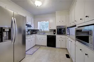 24 Spring St, Cartersville, GA 30120 - Photo 8