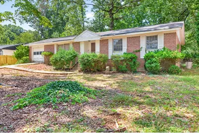 526 Stonewood Drive, Stone Mountain, GA 30087 - Photo 2