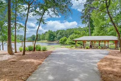 464 Michigan Circle, Hoschton, GA 30548 - Photo 2