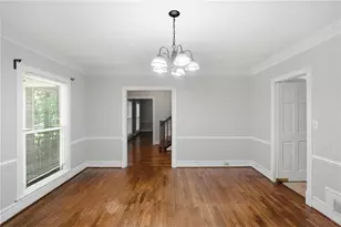 4927 Castlewood Dr SW, Lilburn, GA 30047 - Photo 10