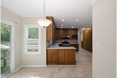 4927 Castlewood Drive SW, Lilburn, GA 30047 - Photo 12