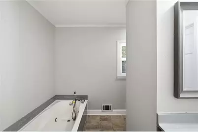 4927 Castlewood Drive SW, Lilburn, GA 30047 - Photo 34