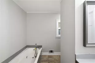 4927 Castlewood Dr SW, Lilburn, GA 30047 - Photo 34