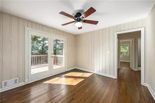 535 Valley Ln, Atlanta, GA 30328 - Photo 6