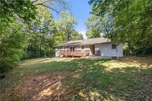 535 Valley Ln, Atlanta, GA 30328 - Photo 22