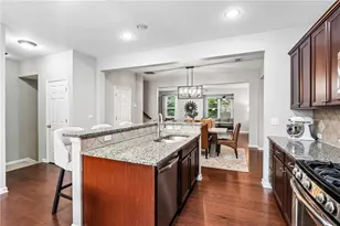 4204 Laurel Creek Ct SE, Smyrna, GA 30080 - Photo 10