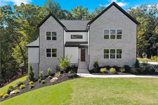 136 Lakeview Way, Baldwin, GA 30511 - Photo 1